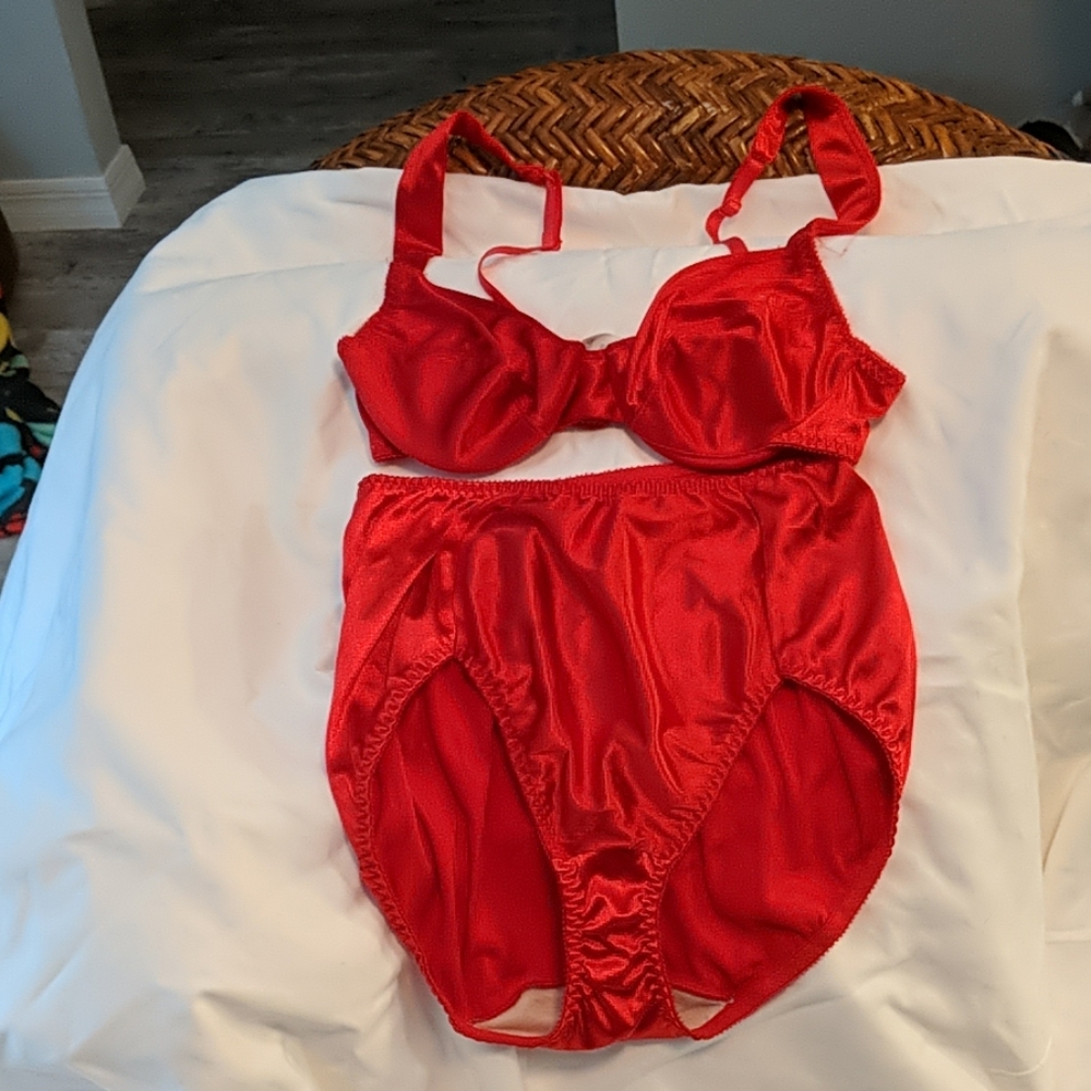 Bra and panty set